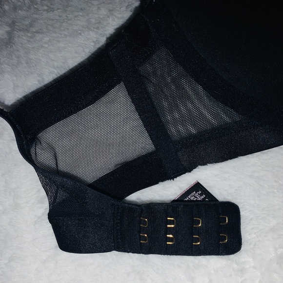 Victoria’s Secret Push-up Bra - Picture 4 of 5